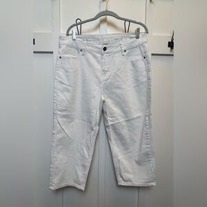 Avenue Denim Women's Capri Size 14 White Cropped Jean Pants Summer